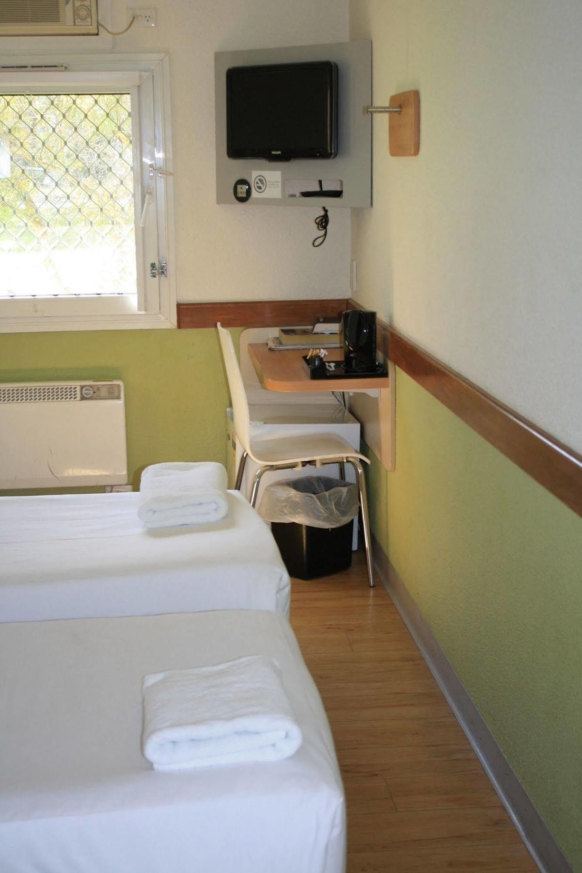 Ibis Budget Canberra Exterior foto