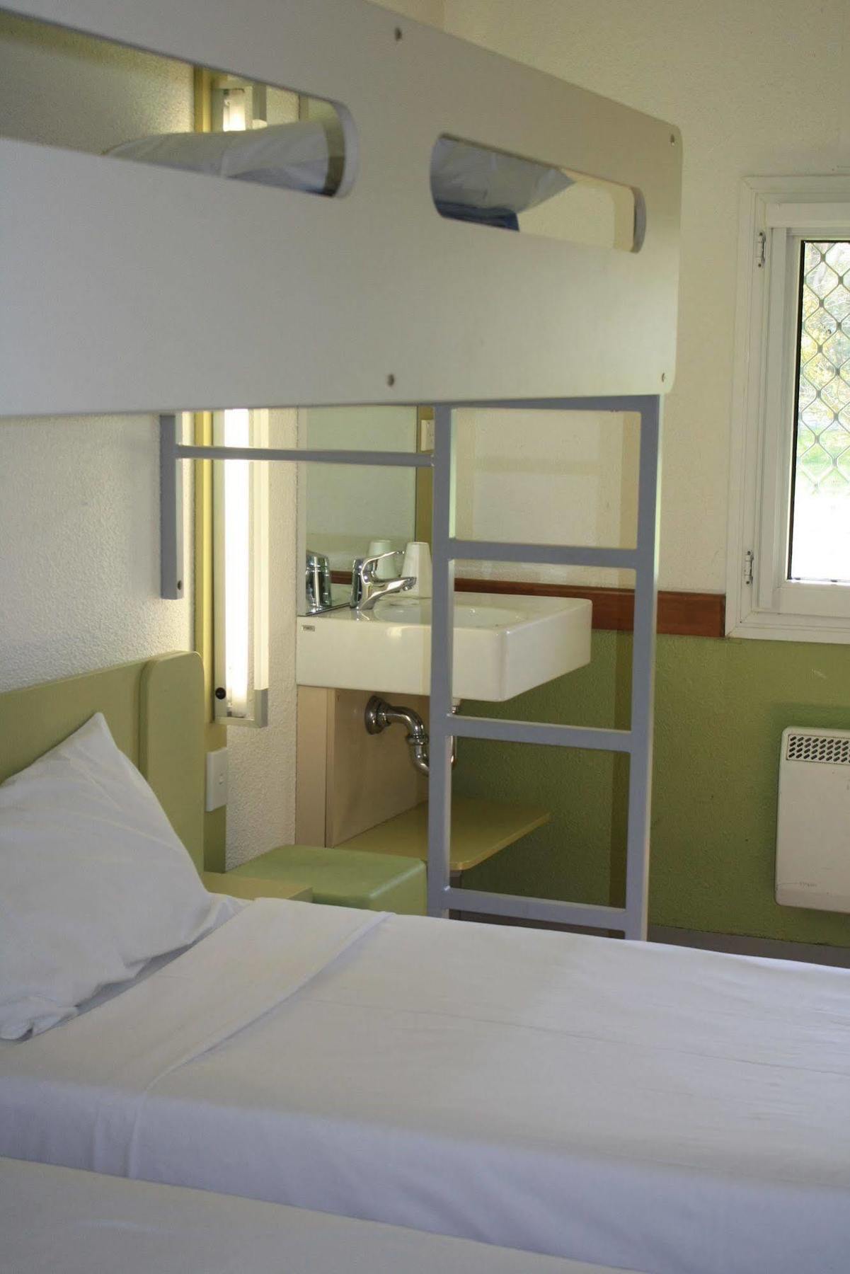 Ibis Budget Canberra Exterior foto